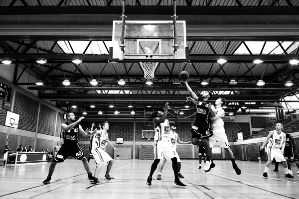 Basket-ball de rue: le Streetball, ses tournois passionnants et ses règles uniques